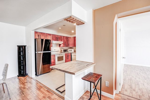 376 Ocean Ave 1002, Revere, MA 02151