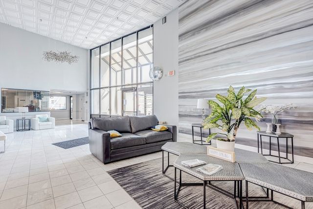 376 Ocean Ave 1002, Revere, MA 02151