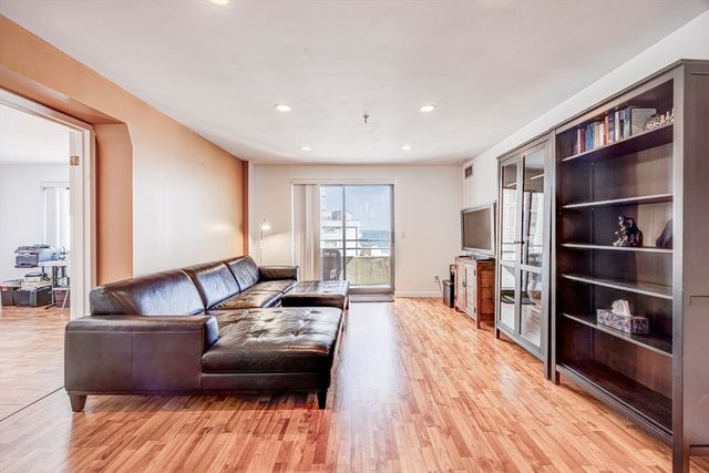 376 Ocean Ave 1002, Revere, MA 02151