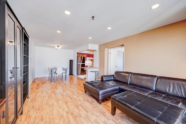 376 Ocean Ave 1002, Revere, MA 02151