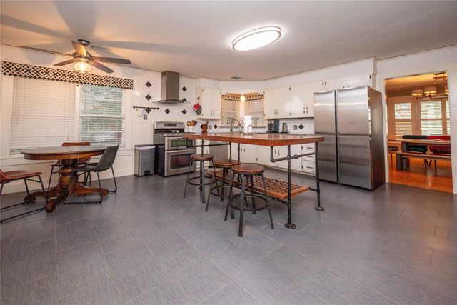 4301 Avenue O, Galveston, TX 77550