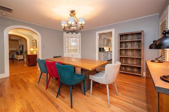 4301 Avenue O, Galveston, TX 77550