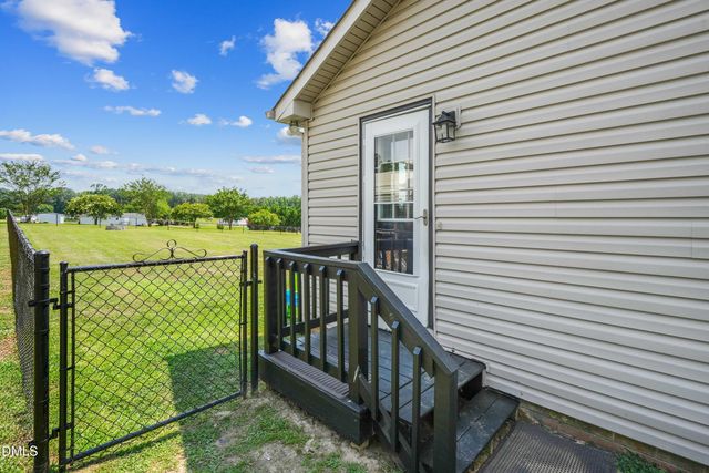 101 Stephenson Road, Benson, NC 27504
