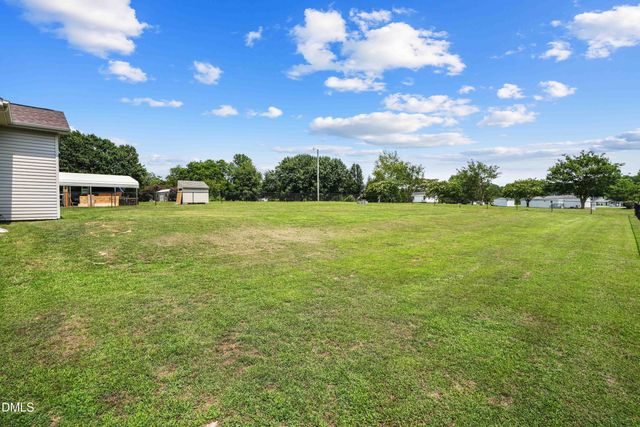 101 Stephenson Road, Benson, NC 27504