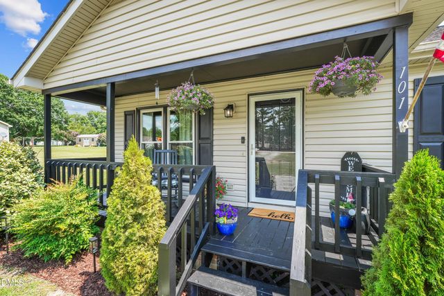 101 Stephenson Road, Benson, NC 27504