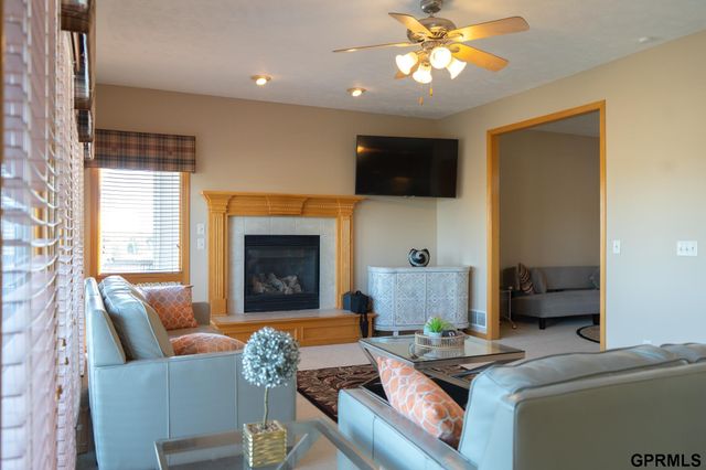 7823 N 156th Avenue, Bennington, NE 68007