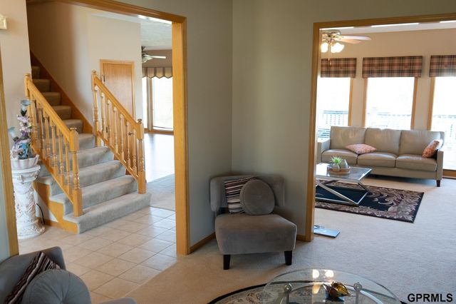 7823 N 156th Avenue, Bennington, NE 68007