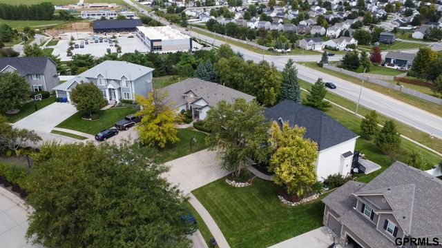 7823 N 156th Avenue, Bennington, NE 68007