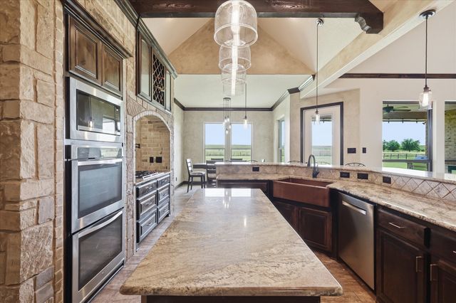 160 Vista Ridge Drive N, Decatur, TX 76234