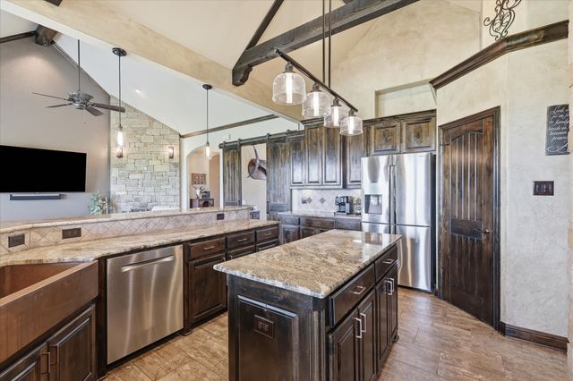 160 Vista Ridge Drive N, Decatur, TX 76234