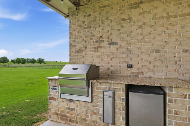 160 Vista Ridge Drive N, Decatur, TX 76234