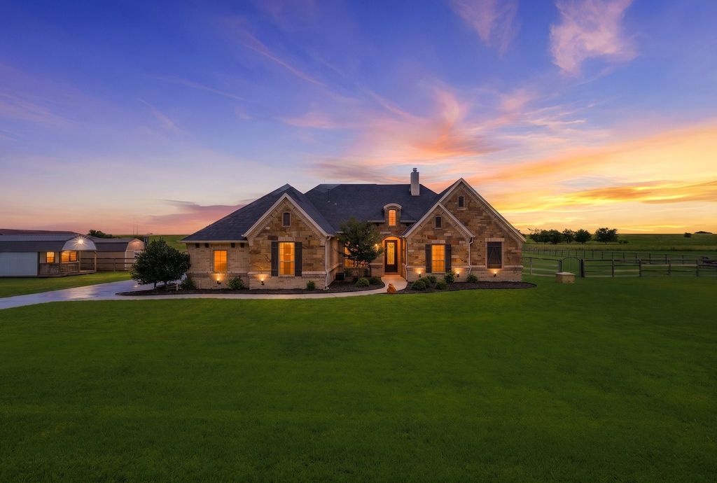 160 Vista Ridge Drive N, Decatur, TX 76234