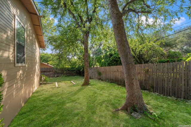 443 Westhill PL, San Antonio, TX 78201