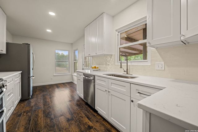 443 Westhill PL, San Antonio, TX 78201