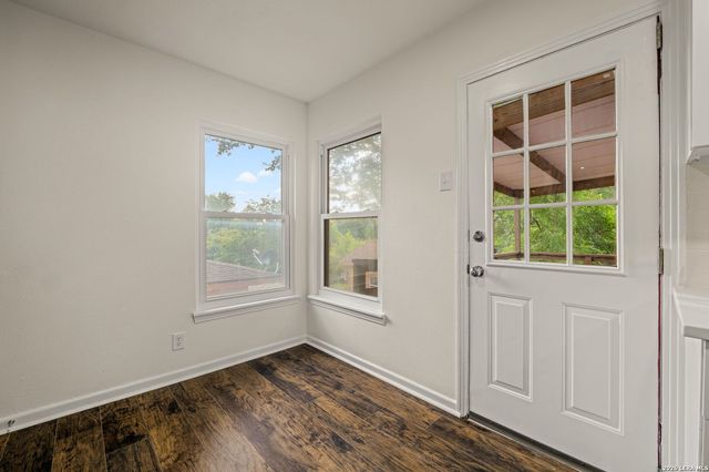 443 Westhill PL, San Antonio, TX 78201