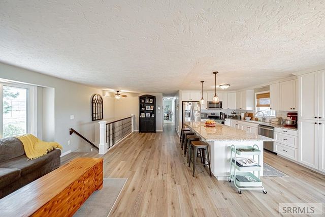 1036 N 1100 E, Shelley, ID 83274