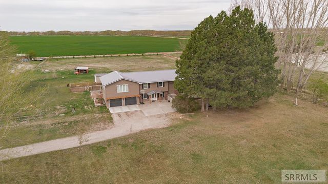 1036 N 1100 E, Shelley, ID 83274