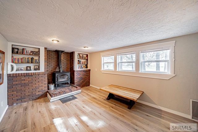 1036 N 1100 E, Shelley, ID 83274