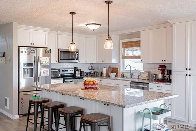 1036 N 1100 E, Shelley, ID 83274