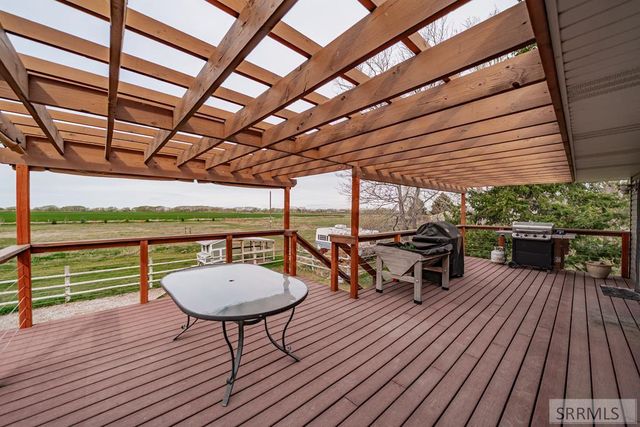 1036 N 1100 E, Shelley, ID 83274