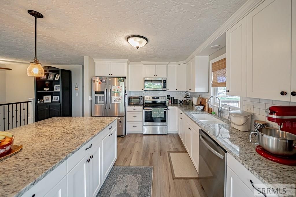 Image 25 of property listing at 1036 N 1100 E, Shelley, ID 83274