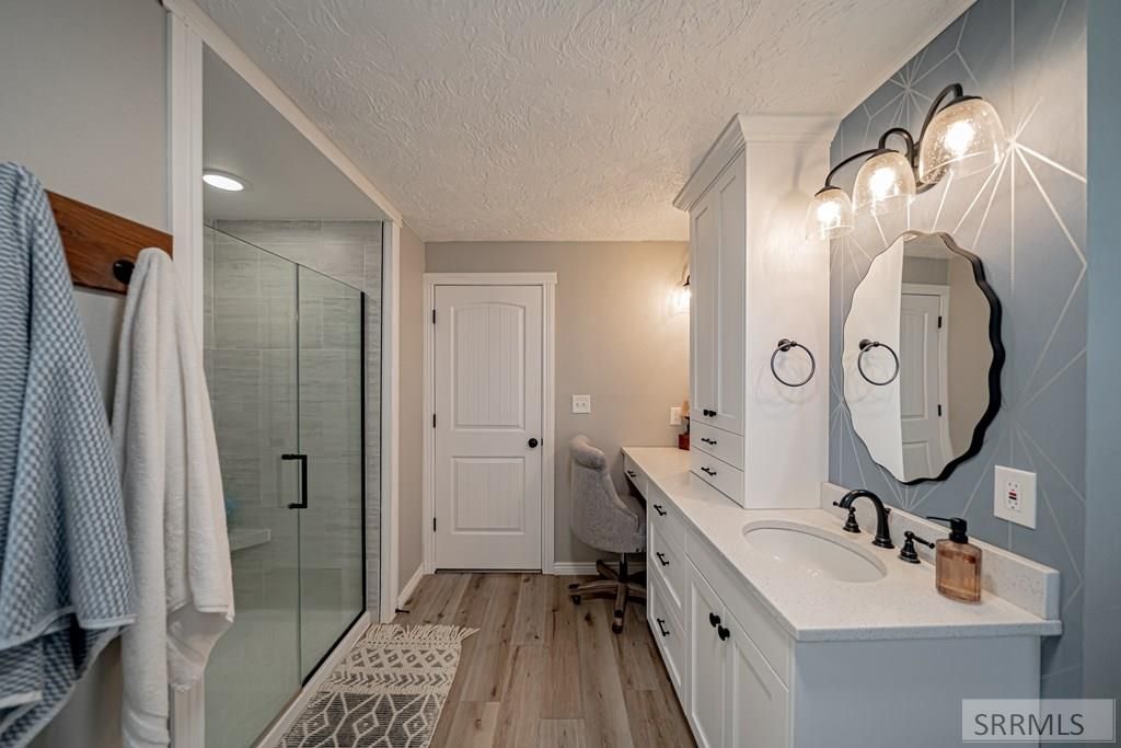 Image 33 of property listing at 1036 N 1100 E, Shelley, ID 83274