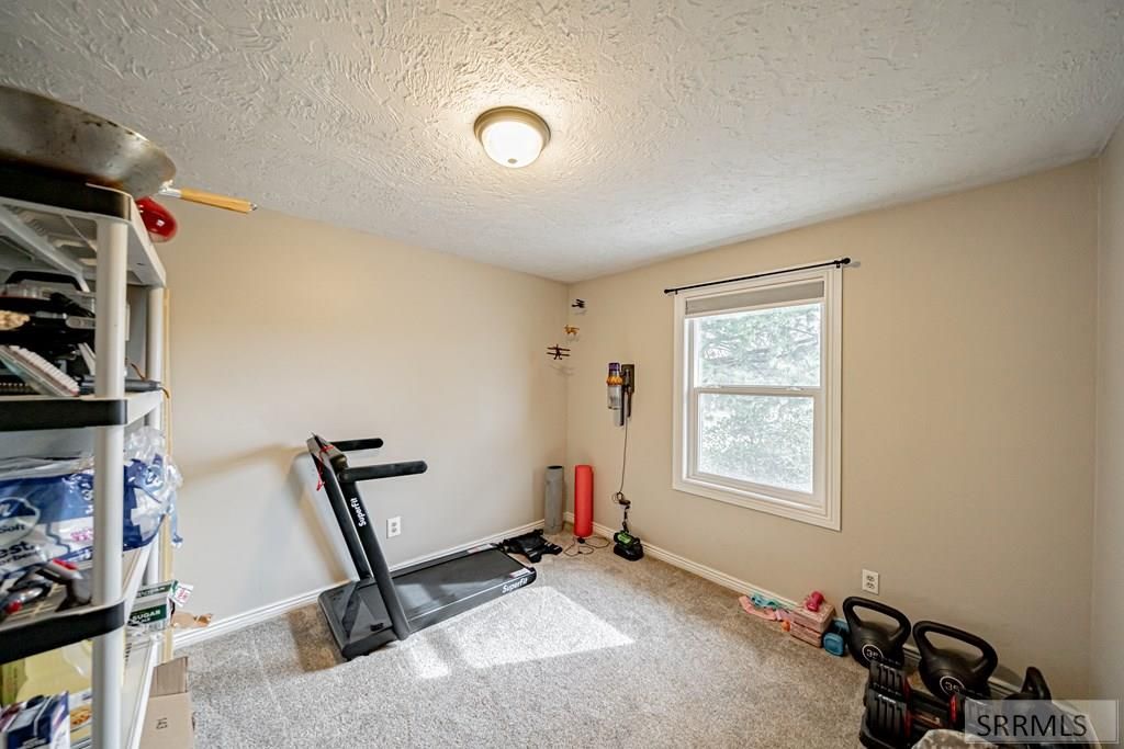 Image 36 of property listing at 1036 N 1100 E, Shelley, ID 83274