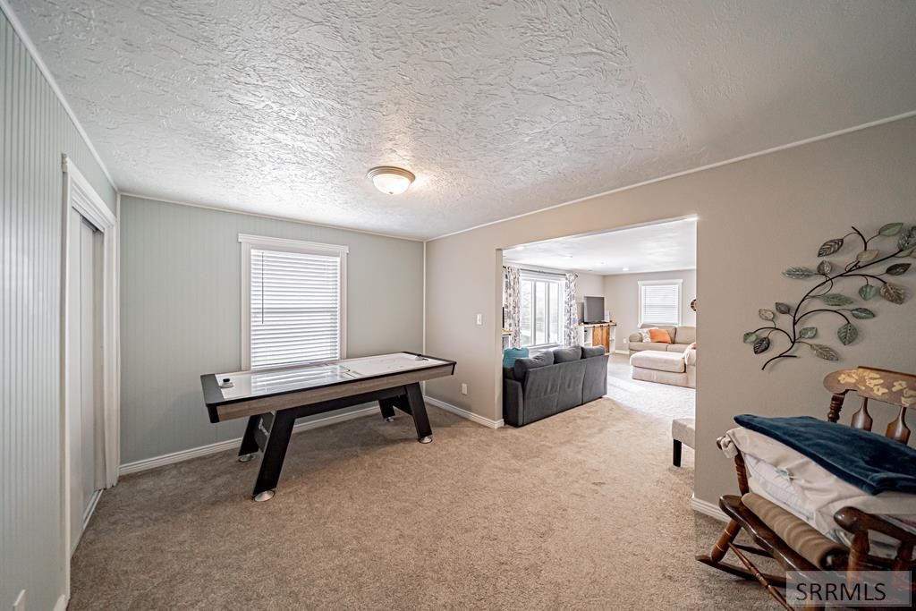 Image 43 of property listing at 1036 N 1100 E, Shelley, ID 83274