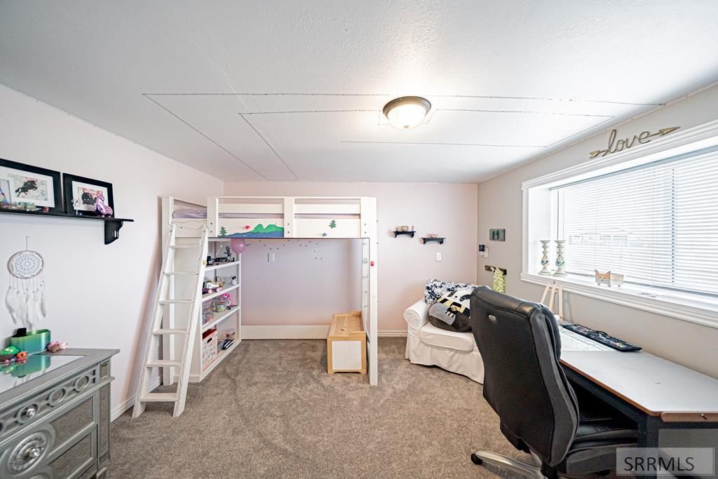 Image 59 of property listing at 1036 N 1100 E, Shelley, ID 83274