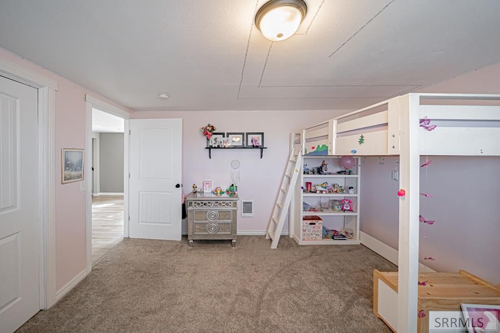 Image 61 of property listing at 1036 N 1100 E, Shelley, ID 83274