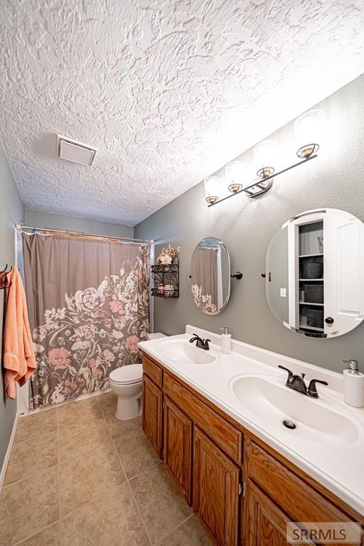 Image 67 of property listing at 1036 N 1100 E, Shelley, ID 83274