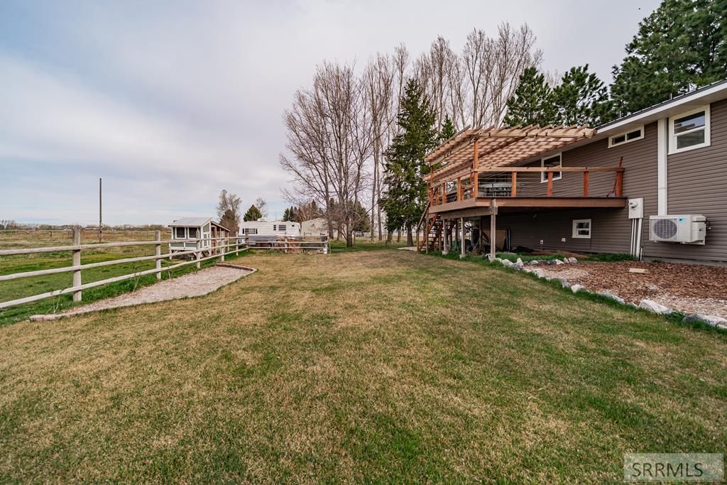 Image 80 of property listing at 1036 N 1100 E, Shelley, ID 83274