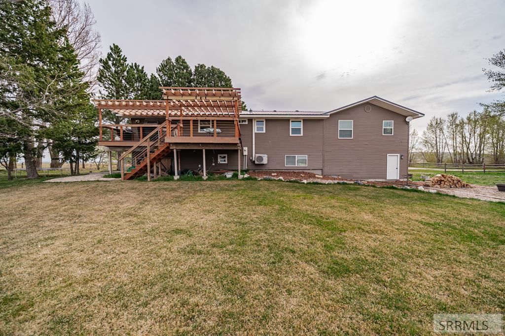 Image 81 of property listing at 1036 N 1100 E, Shelley, ID 83274