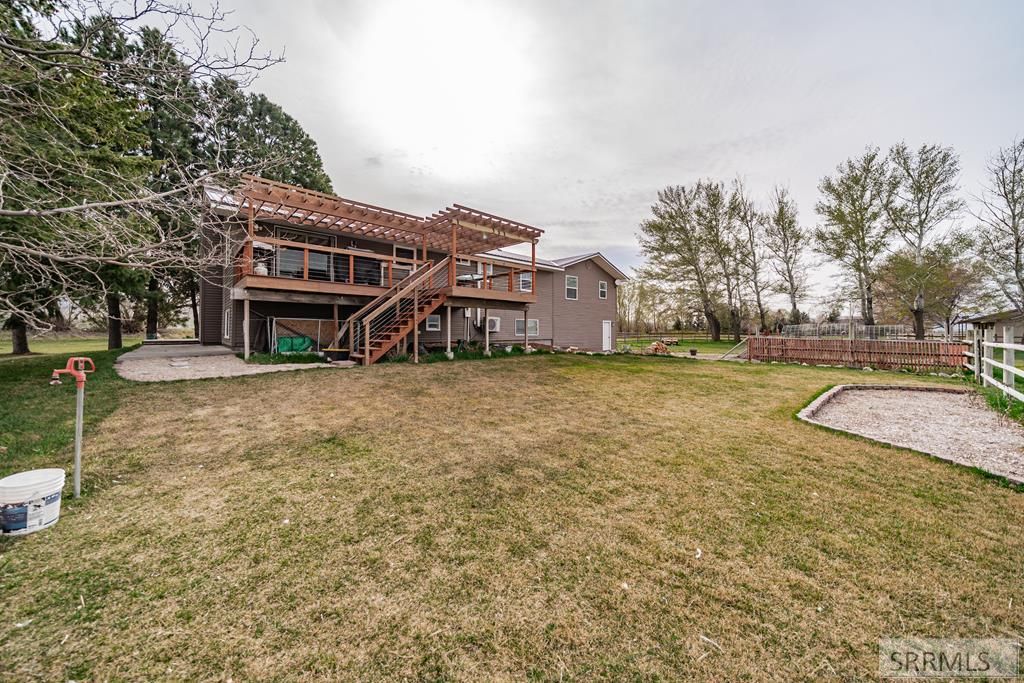 Image 82 of property listing at 1036 N 1100 E, Shelley, ID 83274