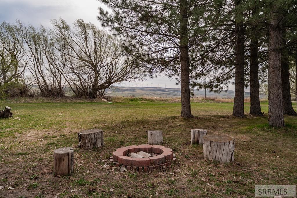 Image 83 of property listing at 1036 N 1100 E, Shelley, ID 83274