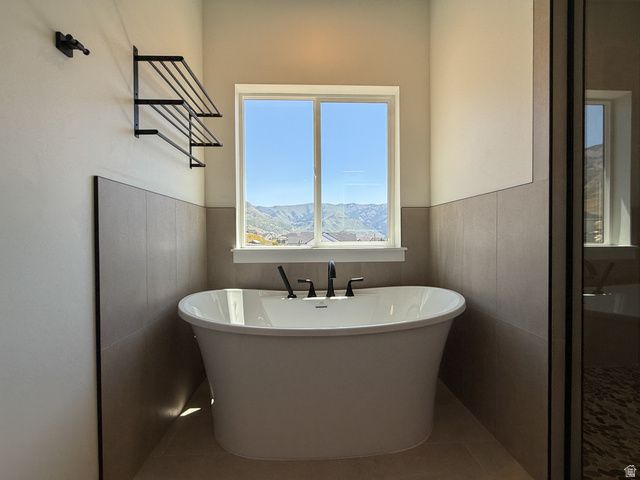 764 E MOUNTAIN RD, North Ogden, UT 84414