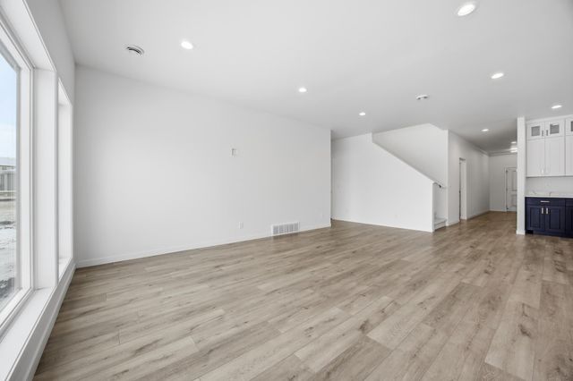 3296 Timber Creek Circle S, Fargo, ND 58104