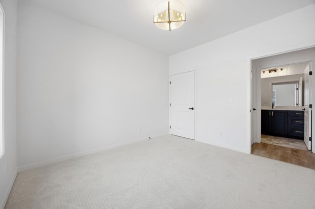 3296 Timber Creek Circle S, Fargo, ND 58104