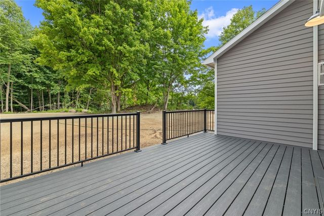 2A Free Fall Lane, Onondaga, NY 13215