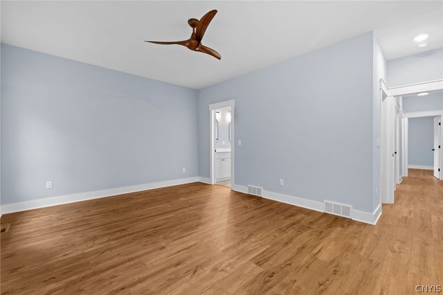 2A Free Fall Lane, Onondaga, NY 13215