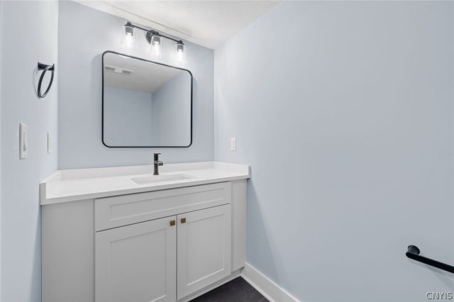 2A Free Fall Lane, Onondaga, NY 13215