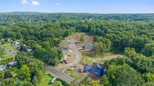 2A Free Fall Lane, Onondaga, NY 13215