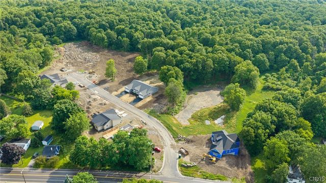 2A Free Fall Lane, Onondaga, NY 13215
