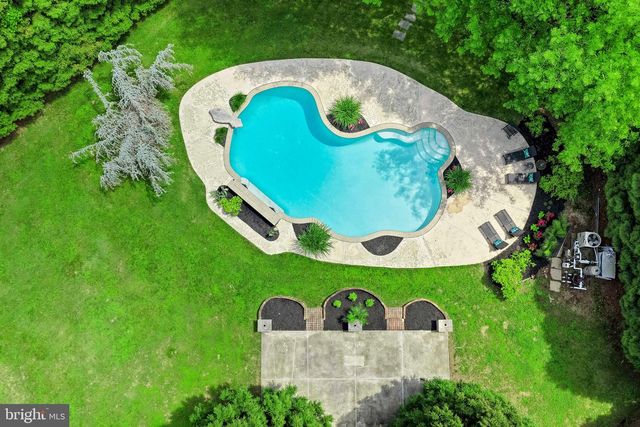 114 ASPEN DR, Downingtown, PA 19335