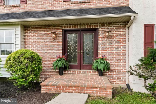 114 ASPEN DR, Downingtown, PA 19335