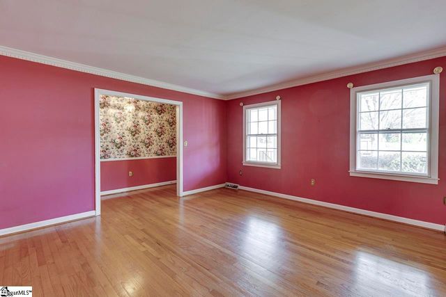 10 Guyton Street, Greenville, SC 29615