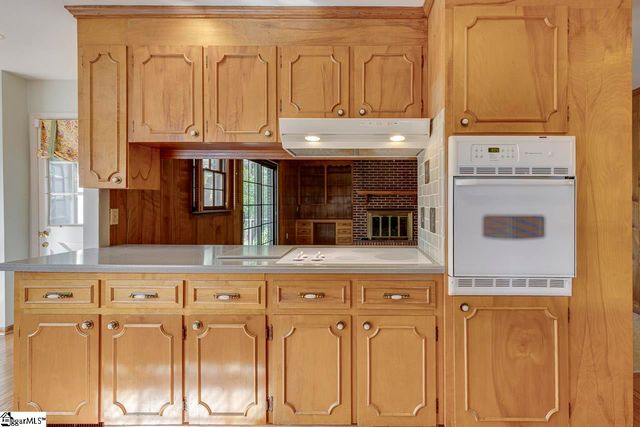 10 Guyton Street, Greenville, SC 29615