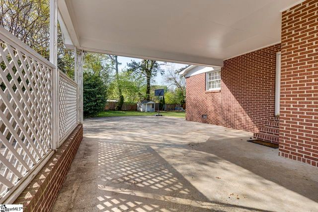 10 Guyton Street, Greenville, SC 29615