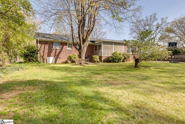 10 Guyton Street, Greenville, SC 29615