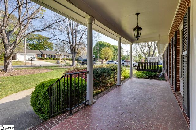 10 Guyton Street, Greenville, SC 29615